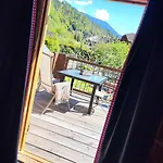 Sachserhof In *