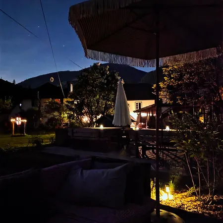 Apartament Sachserhof-Herz Zuhause, Seele Auftanken, Fuer Familien Und Paaren- Grosse Garten, Pool, Gratis Parken & Welan, Zentral Gelegen In Kaernten Zwischen Berge Und Seen Sachsenburg