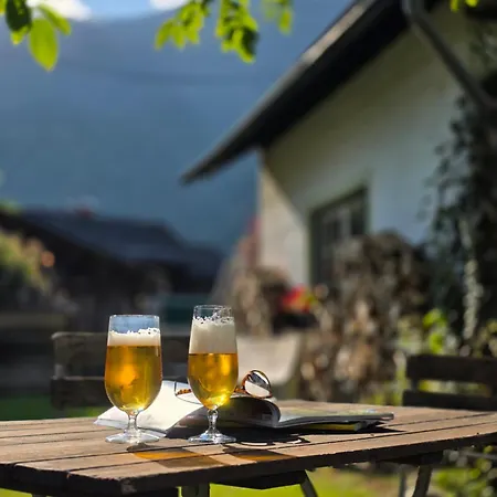Sachserhof-herz Zuhause, Seele Auftanken, Fuer Familien Und Paaren- Grosse Garten, Pool, Gratis Parken & Welan, Zentral Gelegen In Kaernten Zwischen Berge Und Seen Sachsenburg